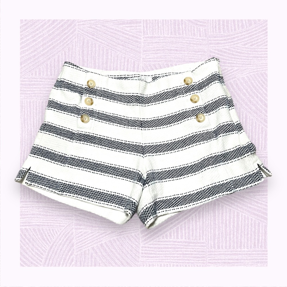 Ann Taylor Sailor shorts size 2